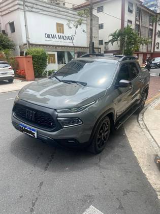 FIAT TORO 2.0 16V TURBO DIESEL ULTRA 4WD AT9 FIAT TORO 2.0 16V TURBO DIESEL ULTRA 4WD AT9